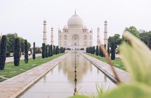 Private Taj Mahal & Agra same day trip from Delhi