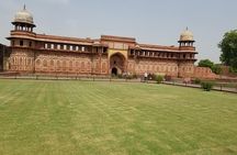 Private Taj Mahal & Agra same day trip from Delhi