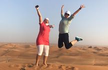 Dubai: Unique SUNSET 4WD Red Dunes Safari