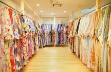 Long-sleeved 'Furisode' Kimono Experience in Kyoto