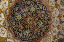 Taj Mahal and Agra: Beyond The Guidebooks 
