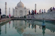 Taj Mahal Tour by Gatimaan Express Train With Lunch At 5 Star Hotel