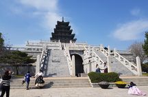 Korean Palace and Temple Tour in Seoul: Gyeongbokgung Palace and Jogyesa Temple