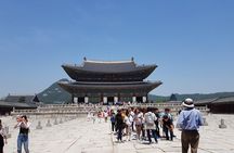 Seoul City Sightseeing Tour Including Gyeongbokgung Palace, N Seoul Tower, and Namsangol Hanok Village