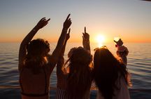 Sunset Boat Party with Djs - Float Your Boat
