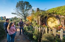 Small-Group Hobbiton and Waitomo Day Tour with Lunch from Auckland