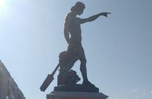 Guided Tour in Toulon: Port & Old City