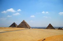 Private Full Day Tour to Giza Pyramids, Sakkara & Dahshur