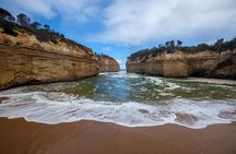 Great Ocean Road and Wildlife Tour for Backpackers aged 18-35 