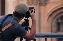 CityTour and Photo Portraits Souvenirs in Montpellier