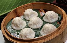 A Culinary Tour in Shanghai at Night