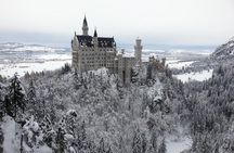 Neuschwanstein Castle by bus & Munich Xmas Market walking tour