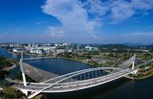 Putrajaya Tour with Traditional Boat Cruise & Pink Mosque (Private)
