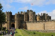 Alnwick Castle and the Viking Coast Full-Day Private Tour in a Premium Minivan