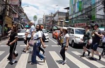 "Bangkok Walking Hopping Tour" show city’s historic sights are located.