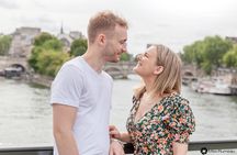 Private Historical Photo Tour in Paris