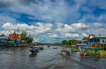 Explore The Kampong Pluk Floating Village