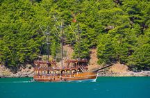 Green Canyon Jeep and Boat Tour with Lunch