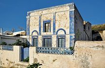 Thirassia Island: 6hr Private Tour with Lunch from Santorini