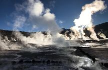 San Pedro de Atacama: 2-Day tour visiting Tatio Geysers & the Moon Valley