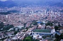 Discover a secret place with locals (Comuna 8)