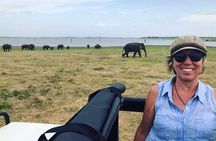 10 Days Tour in Sri Lanka (Hotels with Breakfast & Luxury Car)