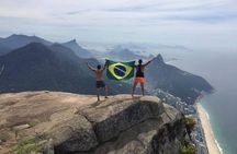 Pedra da Gávea - hiking tour with safety equipment