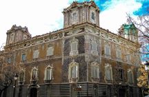Private 4-hour Walking Tour of Valencia with official tour guide