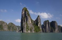 Full-Day Halong Bay Tour Including Kayaking from Hanoi