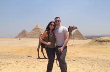 Private Tour: Discover Giza Pyramids, Sphinx & Egyptian Museum