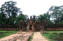 Private Kbal Spean & Banteay Srei Tour