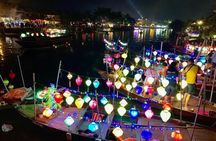 Hoi An by night tour from Da Nang: Food tasting and boat trip 
