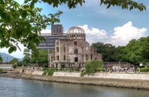 Private Sightseeing Walking Tour in Hiroshima with a Guide