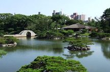Private Sightseeing Walking Tour in Hiroshima with a Guide