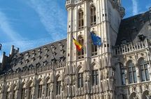 Brussels Private Walking Tour with Belgian Beer & Waffle Tasting