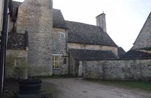 Downton Abbey Town and Country Tour from London by Private Black Taxi