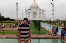 Private Taj Mahal Agra Day Tour by Car from Delhi