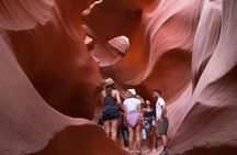 Antelope Canyon Luxury Private Tour from Las Vegas