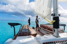 Introduction to sailing and discovering the lagoon 