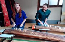 Learn the traditional instrument “Koto”