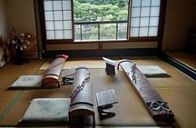 Learn the traditional instrument “Koto”
