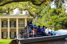 Oak Alley Plantation and Small Airboat Tour from New Orleans