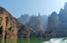 Lanzhou Private Day Tour: Binglingsi Grottoes and Liujiaxia Gorge