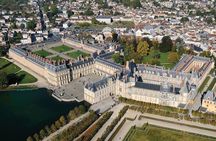 Fontainebleau and Vaux-Le-Vicomte Castle Small-Group Day Trip From Paris