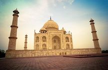 Handicrafts shopping tour in Agra