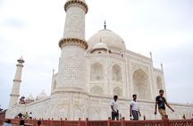 Same Day Taj Mahal Tour by Car from New Delhi