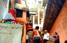 Essential Varanasi (North and Manikarnika) Walking Tour 