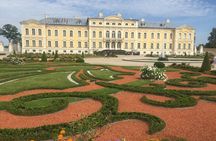 Tour from Riga to Vilnius: Bauska Castle, Rundale Palace and The Hill of Crosses