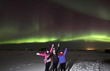 Northern Lights and Stargazing Small-Group Tour with Local Guide