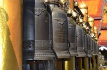 Follow monks trails Hiking & Alms Offering Doi suthep